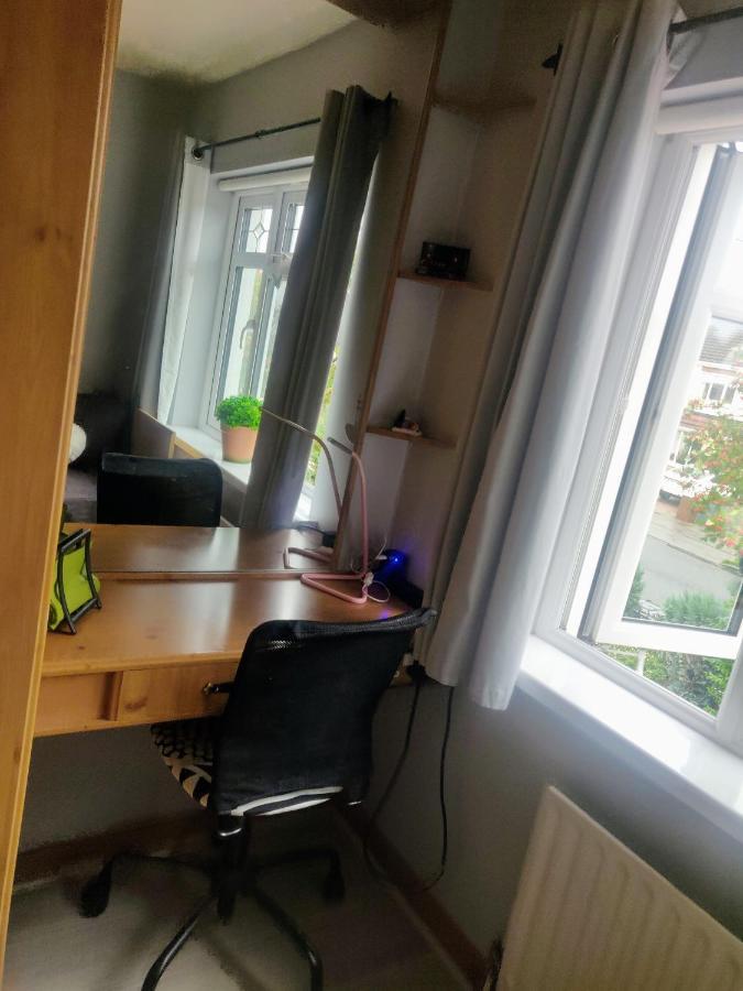 Private Room In Дублін Екстер'єр фото