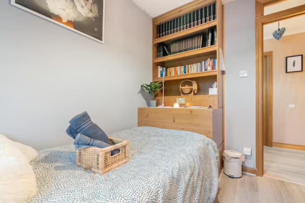 Private Room In Дублін Екстер'єр фото